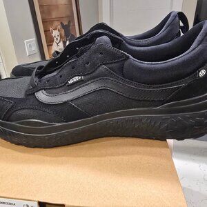 VANS MTE UltraRange Neo VR 3 Blackout Black Sneakers Men's Shoes SZ 12 US NEW